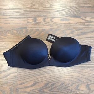 Victoria’s Secret strapless bra